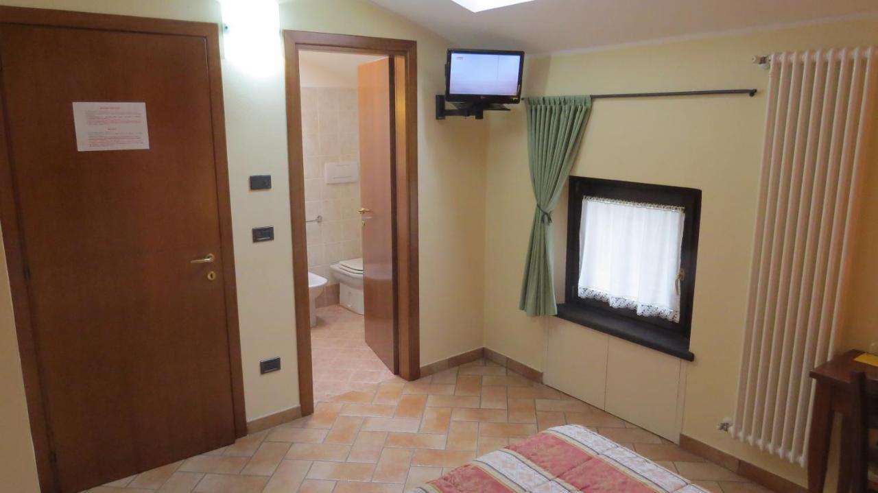 Agriturismo La Staffa فاليجيو سول مينشيو المظهر الخارجي الصورة
