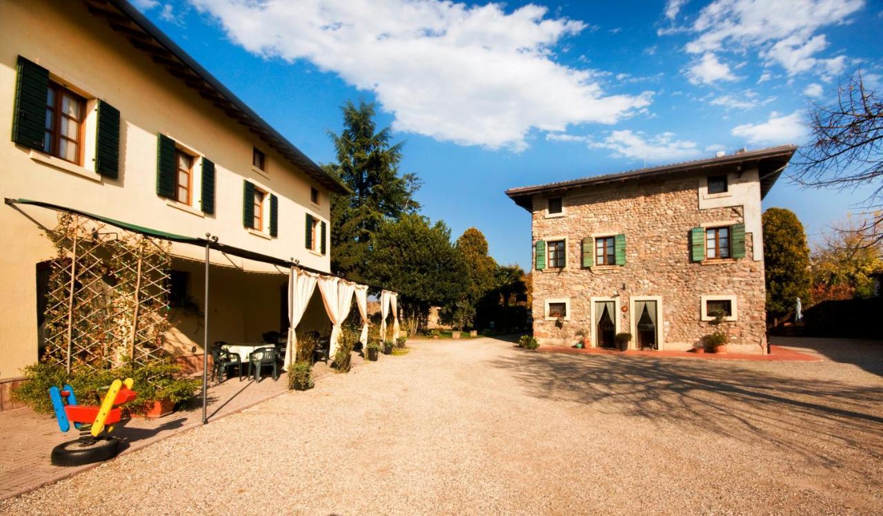 Agriturismo La Staffa فاليجيو سول مينشيو المظهر الخارجي الصورة